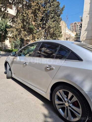 Chevrolet Cruze-6