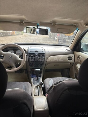 Nissan Sunny-4