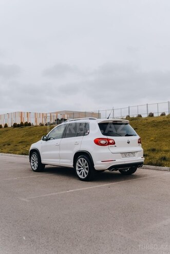 Volkswagen Tiguan-4