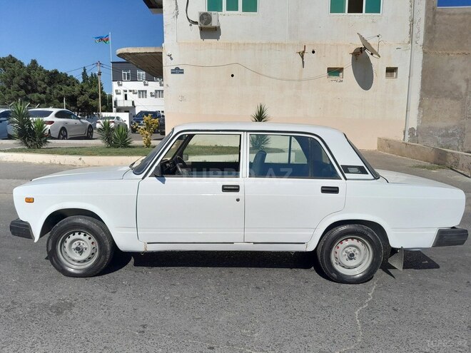 LADA (VAZ) 2107-8