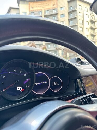 Porsche Cayenne Coupe-10