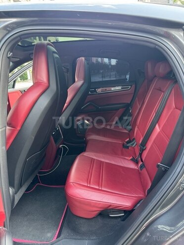 Porsche Cayenne Coupe-14