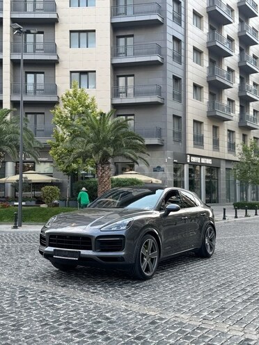 Porsche Cayenne Coupe-3