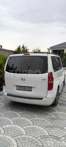 Hyundai H-1-2