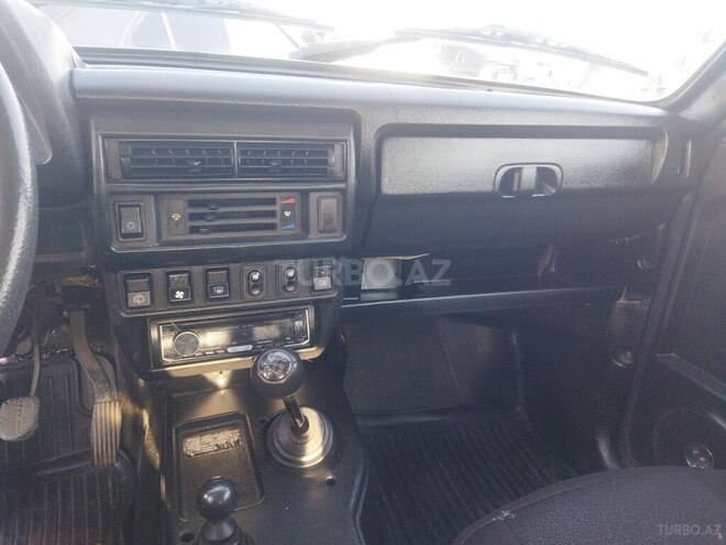 LADA (VAZ) Niva-6