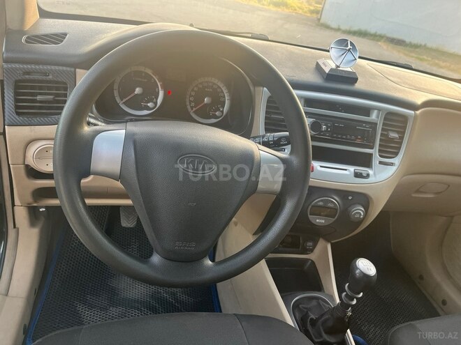 Kia Rio-14