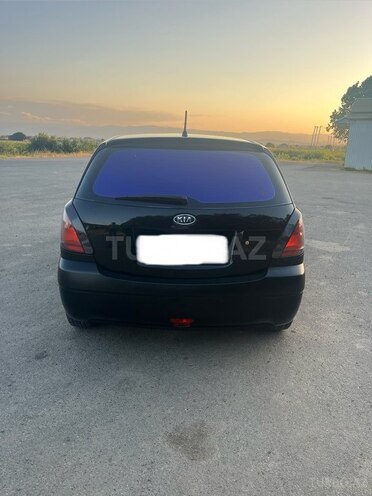 Kia Rio-5