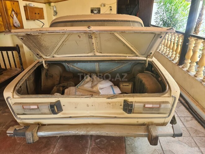 LADA (VAZ) 2106-4