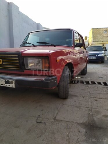 LADA (VAZ) 2107-2