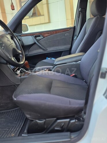 Mercedes E 220-15