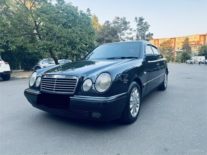 Mercedes E 230-10