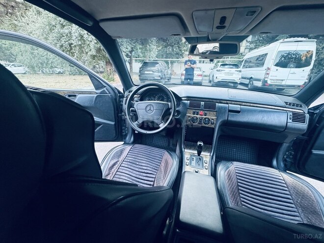 Mercedes E 230-14