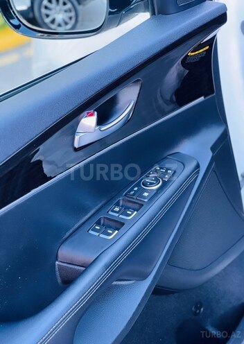 Kia Sorento-13