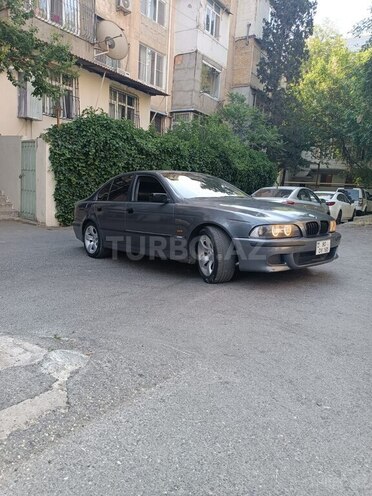 BMW 528-5