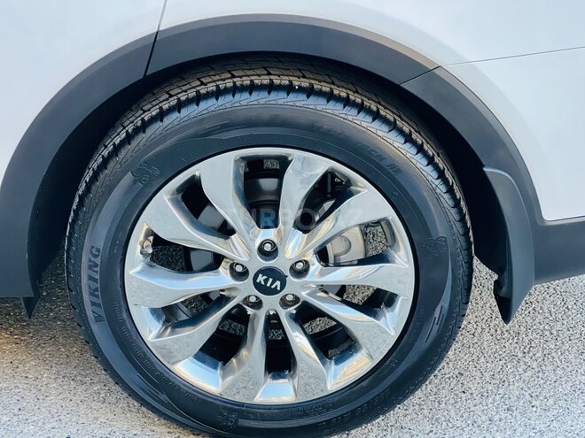 Kia Sorento-27