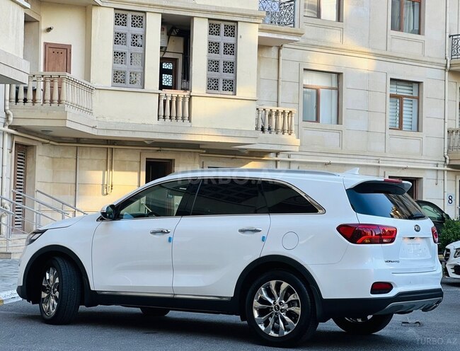 Kia Sorento-7