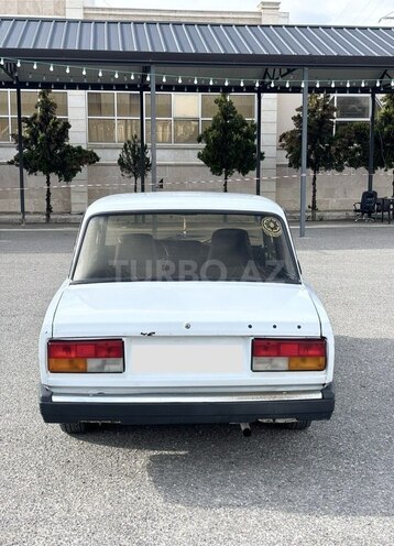 LADA (VAZ) 2107-2