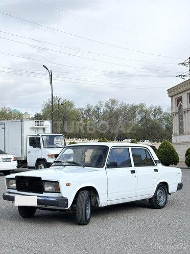 LADA (VAZ) 2107-5