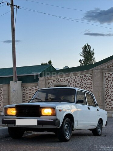 LADA (VAZ) 2107-4