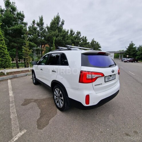 Kia Sorento-7