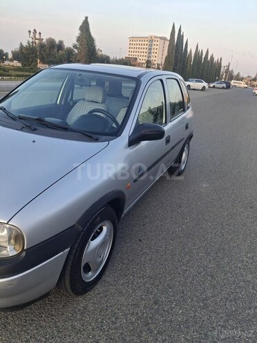 Opel Corsa-3