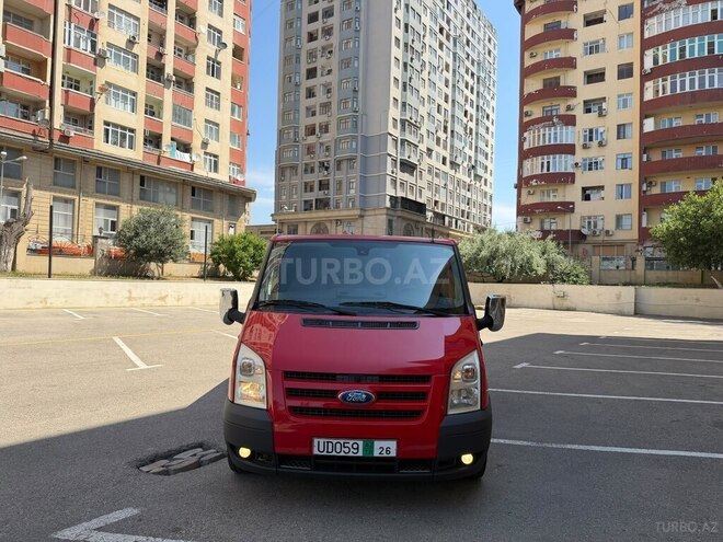 Ford Transit-6