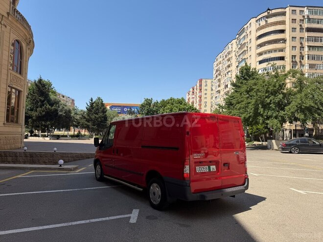 Ford Transit-20