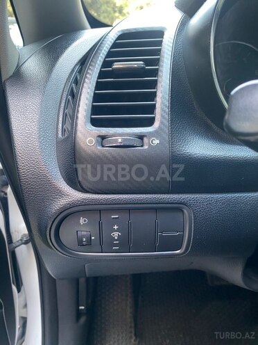 Kia Cerato-8
