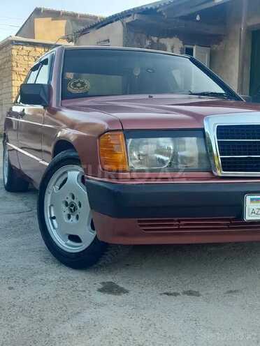 Mercedes 190-1