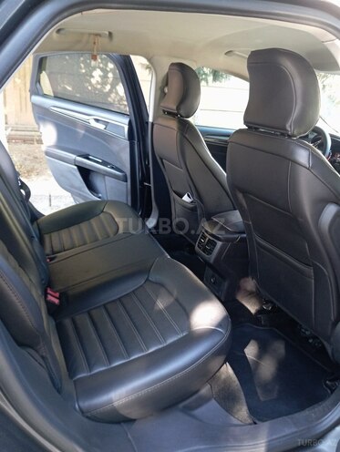 Ford Fusion (North America)-5
