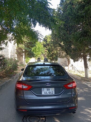 Ford Fusion (North America)-2