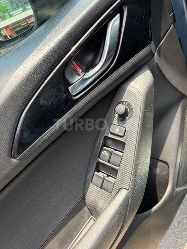 Mazda 3-15