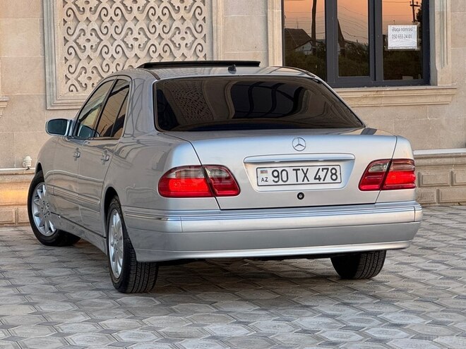 Mercedes E 220-6