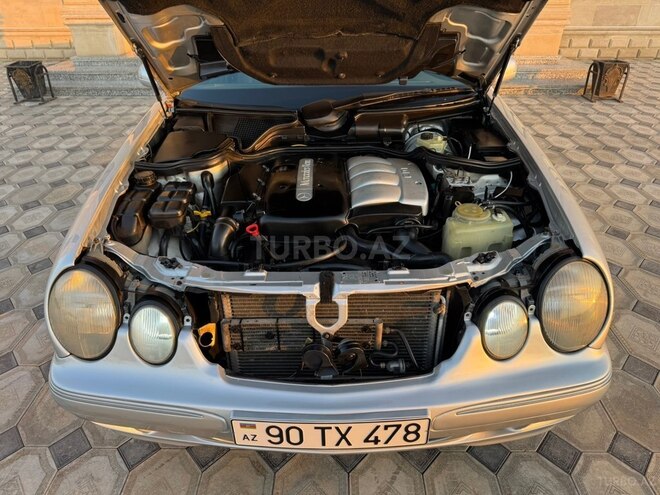 Mercedes E 220-19