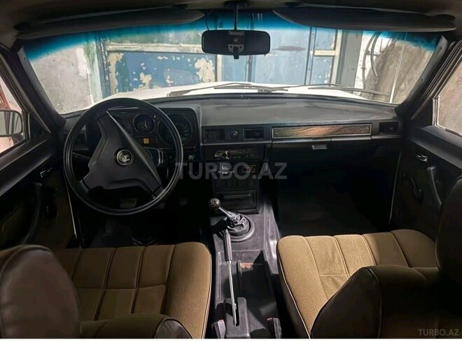 GAZ 24 "Volga"-7