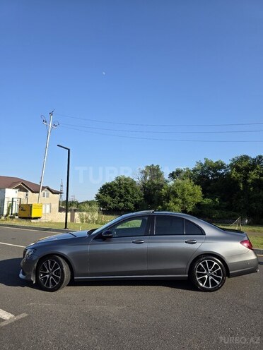 Mercedes E 300-4