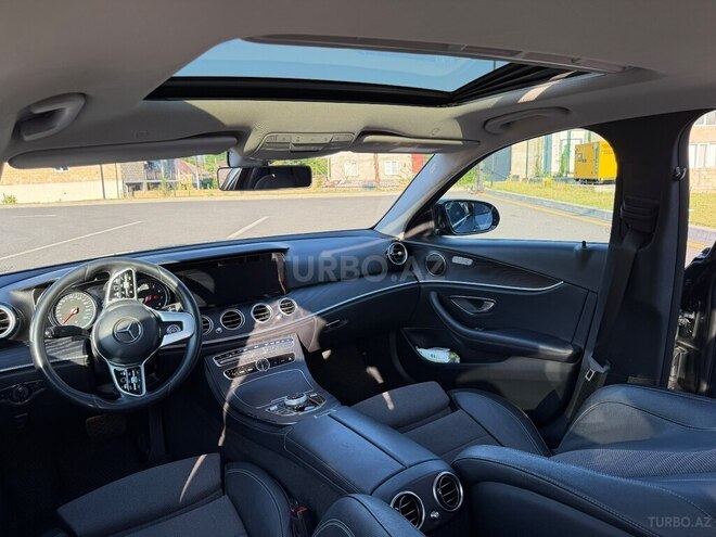 Mercedes E 300-12