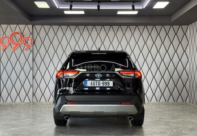 Toyota RAV4-7