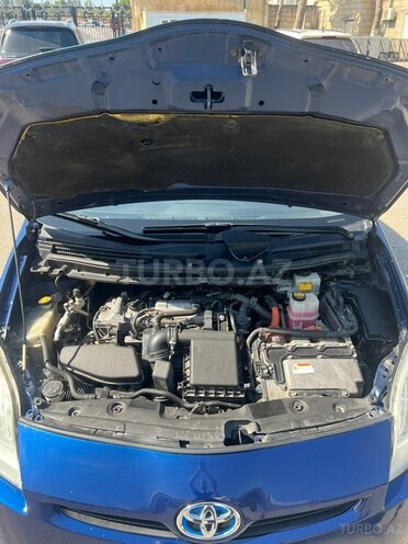 Toyota Prius-7