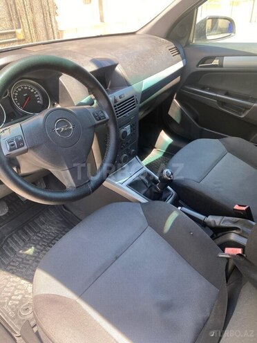 Opel Astra-12