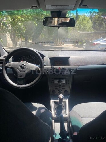Opel Astra-11
