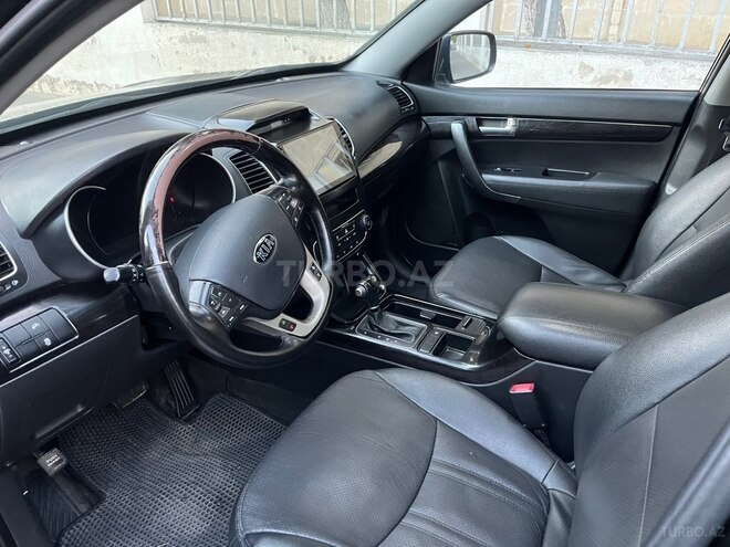 Kia Sorento-7