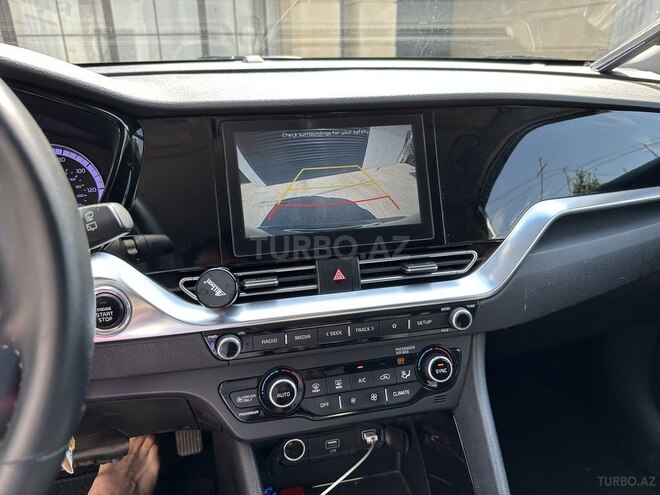 Kia Niro-13
