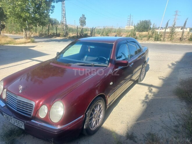 Mercedes E 220-4