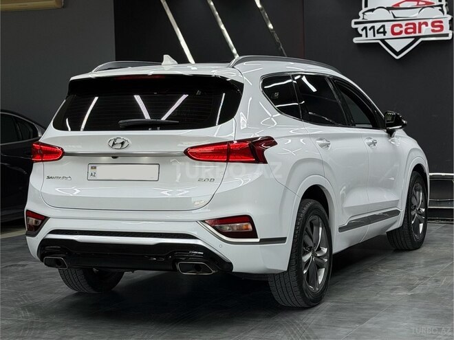 Hyundai Santa Fe-5