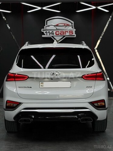 Hyundai Santa Fe-4