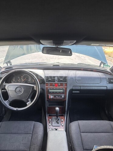 Mercedes C 180-18