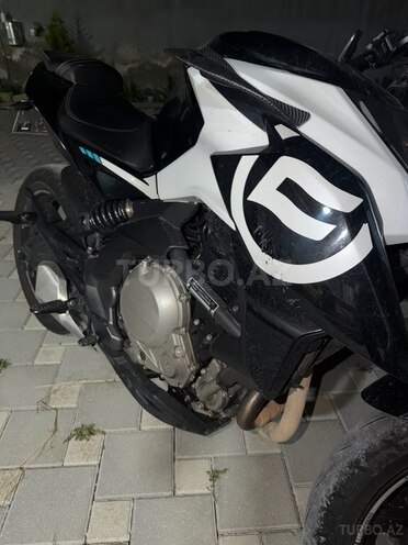 CFMOTO 650 NK-3