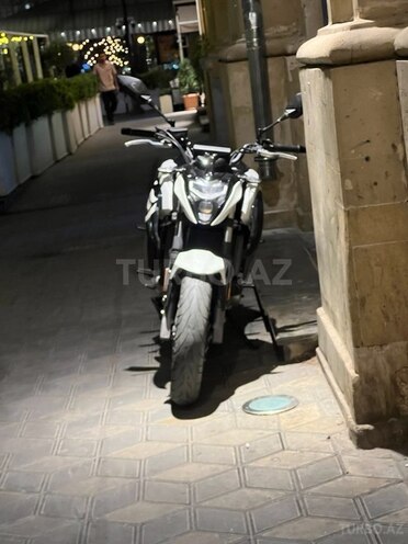 CFMOTO 650 NK-7