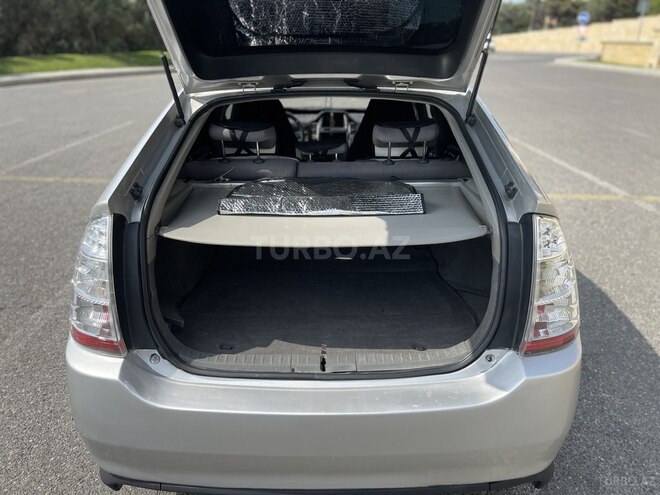 Toyota Prius-6
